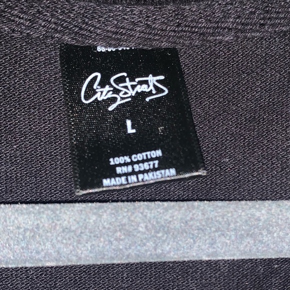 Black Polo. - Picture 2 of 3